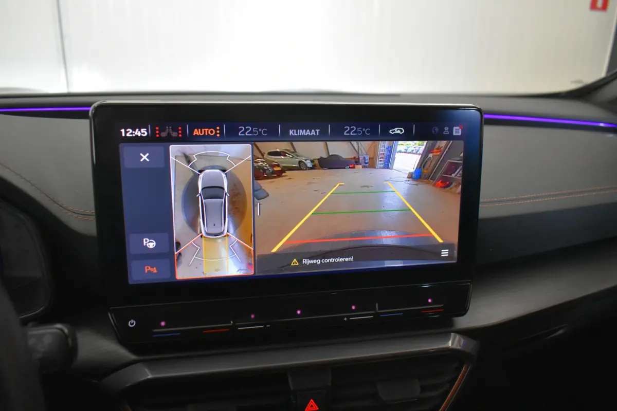 VZ 245PK Black Ed El AKlep Cupra Stuur 360ºCamera