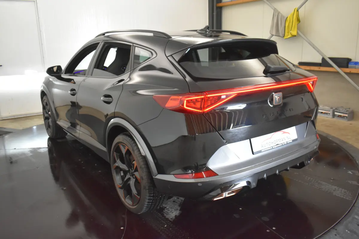 VZ 245PK Black Ed El AKlep Cupra Stuur 360ºCamera