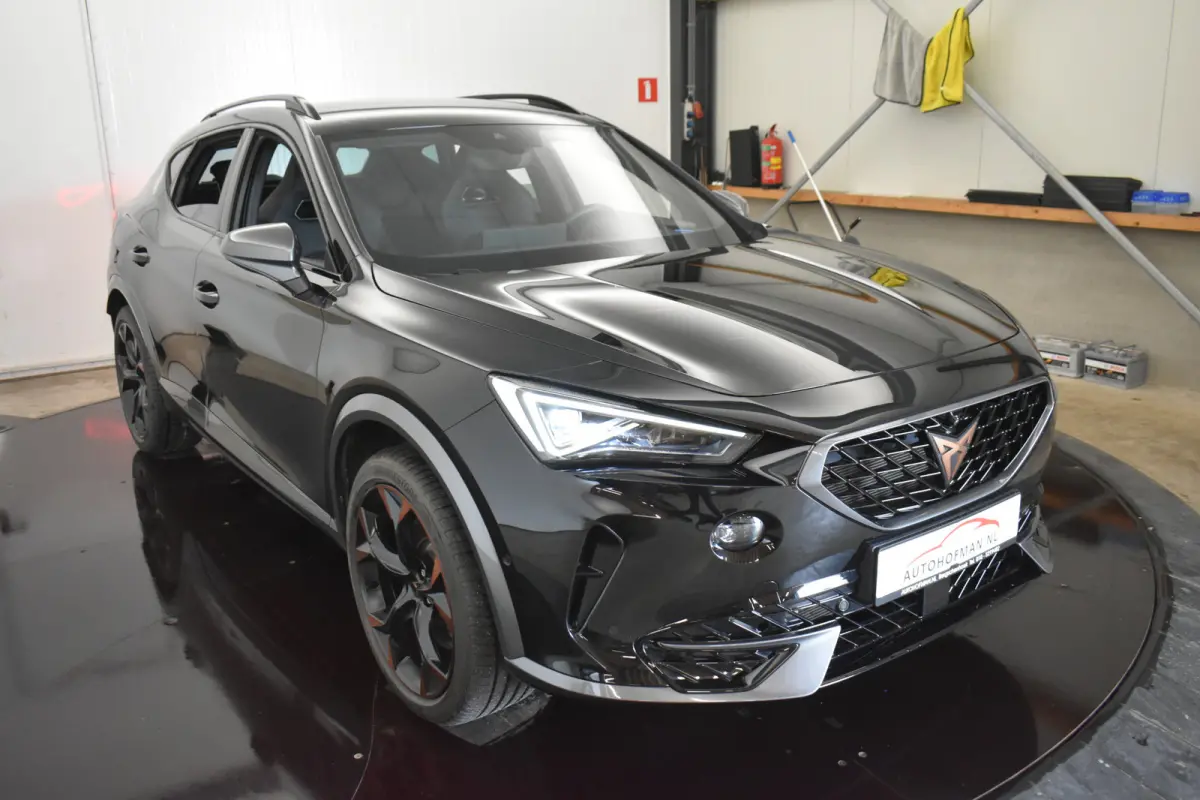 VZ 245PK Black Ed El AKlep Cupra Stuur 360ºCamera