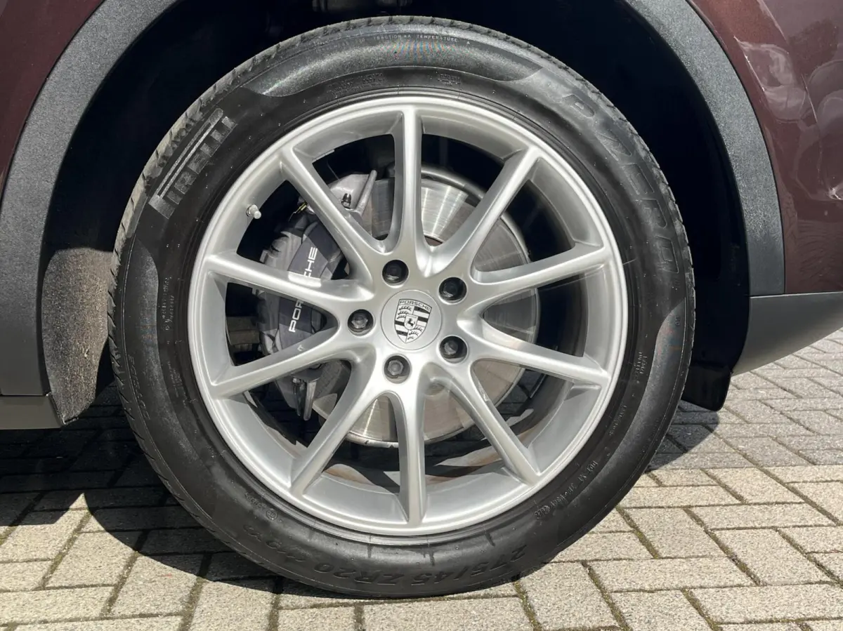 3.0 E-Hybrid 463PK PANO+CARPLAY+CHRONO+TREKH
