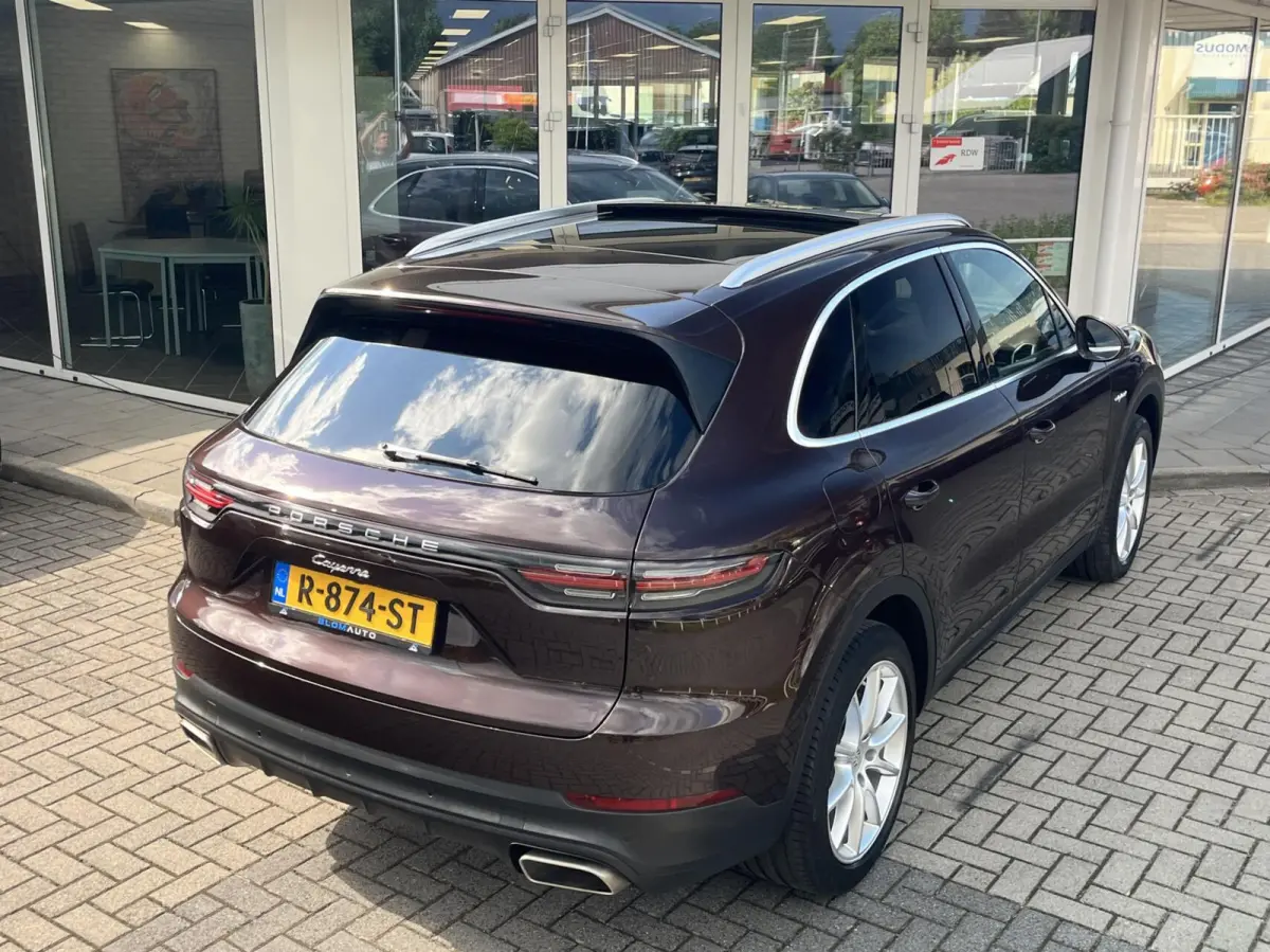 3.0 E-Hybrid 463PK PANO+CARPLAY+CHRONO+TREKH