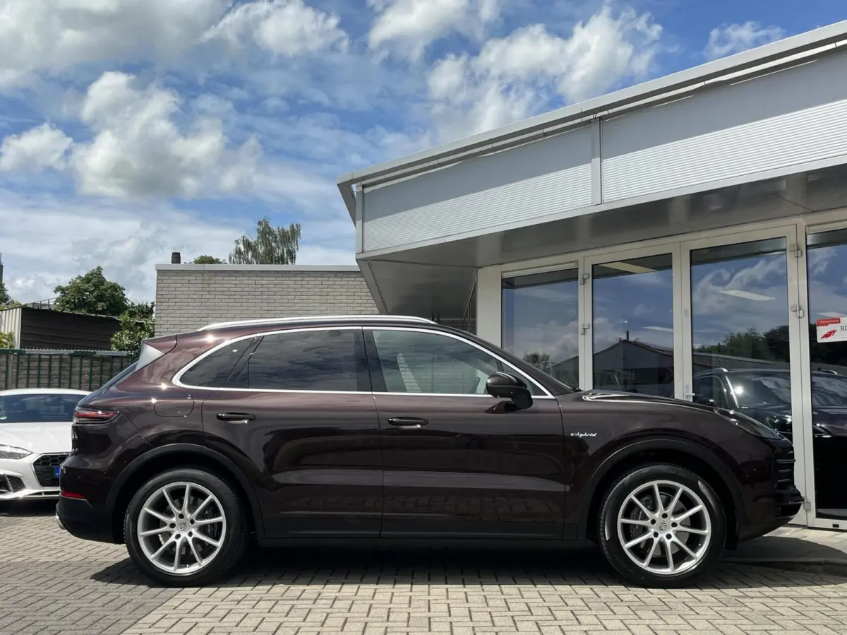 3.0 E-Hybrid 463PK PANO+CARPLAY+CHRONO+TREKH