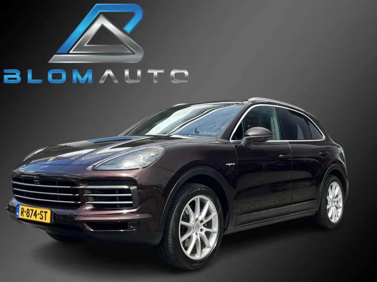 3.0 E-Hybrid 463PK PANO+CARPLAY+CHRONO+TREKH