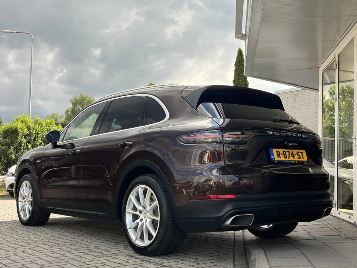 3.0 E-Hybrid 463PK PANO+CARPLAY+CHRONO+TREKH