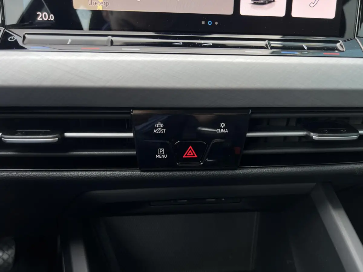 1.0 TSI Life CARPLAY | ADAPT.CRUISE | DIGI.DAHSB | NAV | LED | PDC | LMV