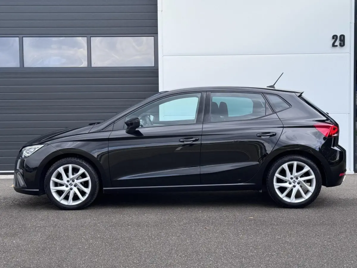1.0 TSI FR Dealer Ondh|Carplay|Camera|Ambient
