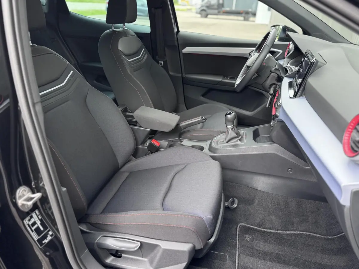 1.0 TSI FR Dealer Ondh|Carplay|Camera|Ambient