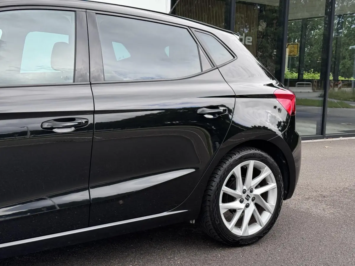 1.0 TSI FR Dealer Ondh|Carplay|Camera|Ambient