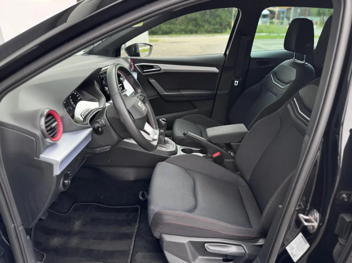 1.0 TSI FR Dealer Ondh|Carplay|Camera|Ambient