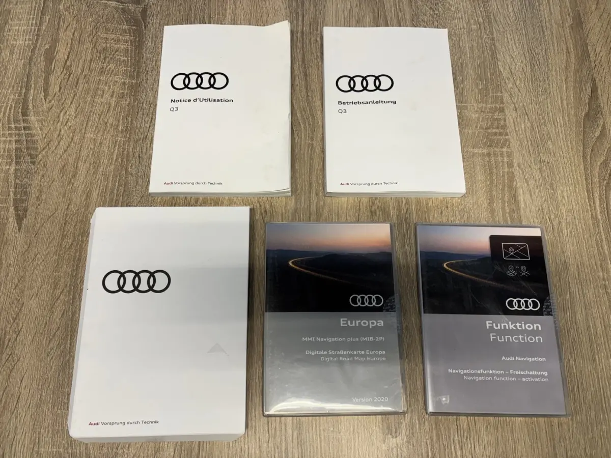 RSQ3 Automaat 2.5 TFSI 400PK Quattro Daytona Grey, Black Pakket, Alcantara/Half Leder, Schuifdak, 21inch, Trekhaak