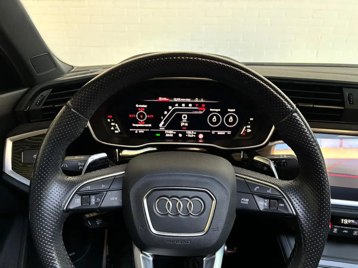RSQ3 Automaat 2.5 TFSI 400PK Quattro Daytona Grey, Black Pakket, Alcantara/Half Leder, Schuifdak, 21inch, Trekhaak
