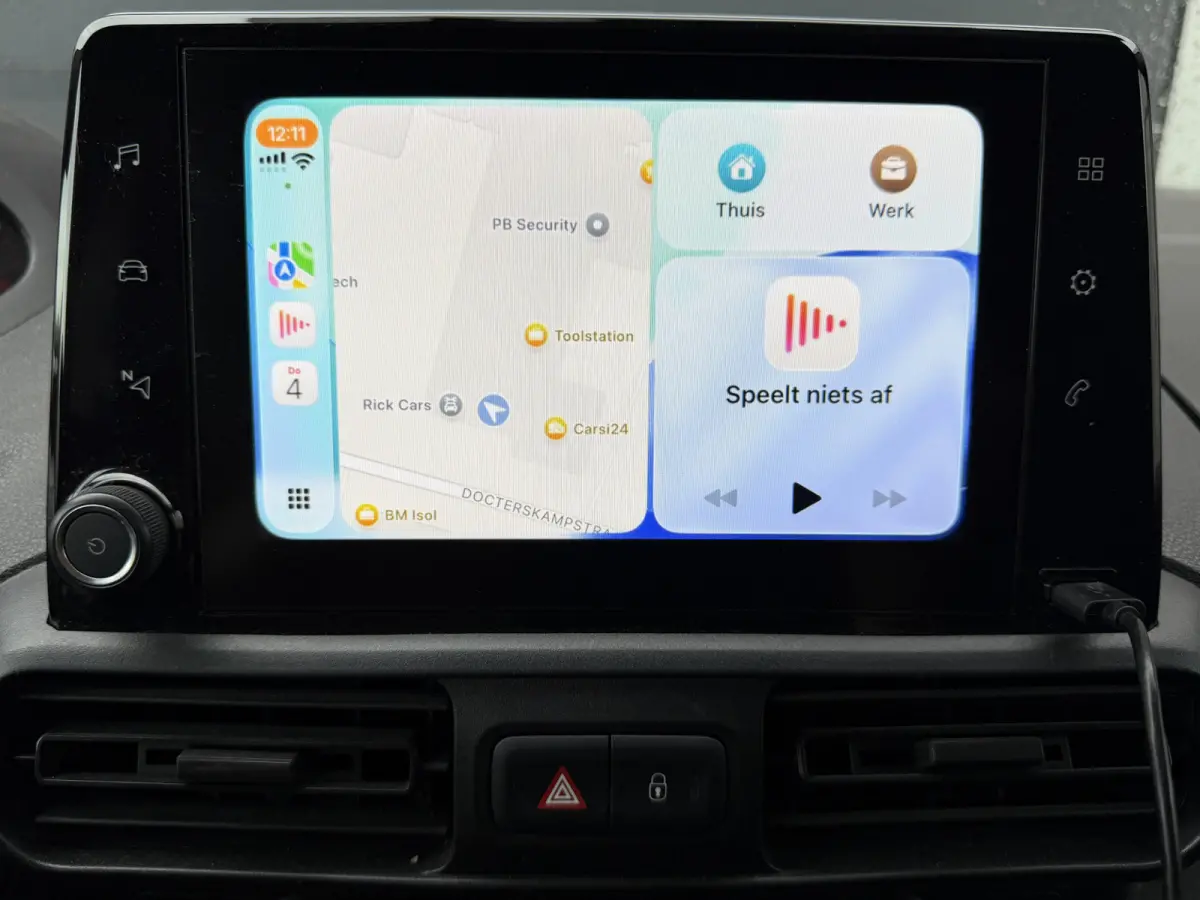 1.5 BlueHDI Premium CarPlay/navigatie systeem/cruise control