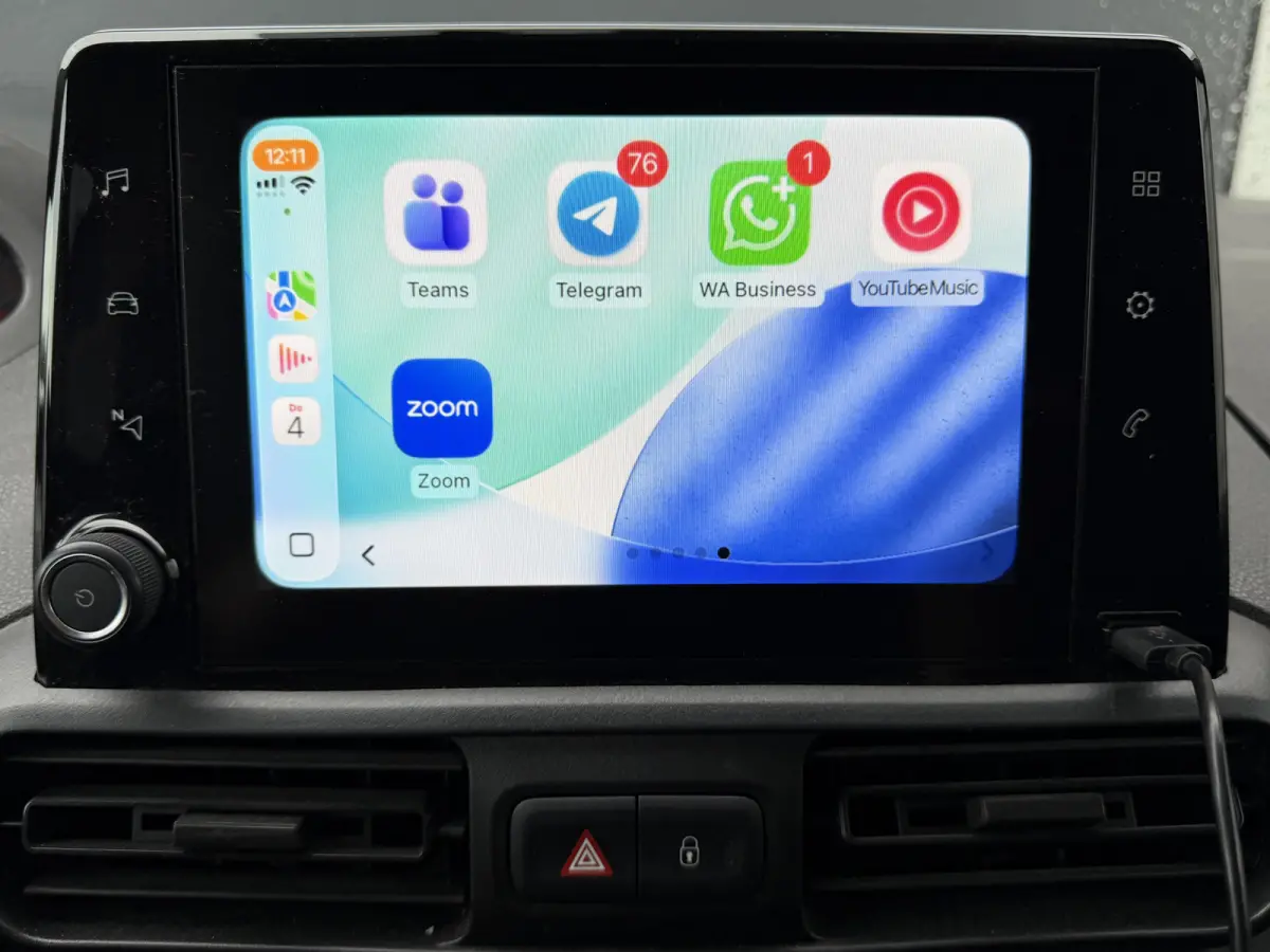 1.5 BlueHDI Premium CarPlay/navigatie systeem/cruise control
