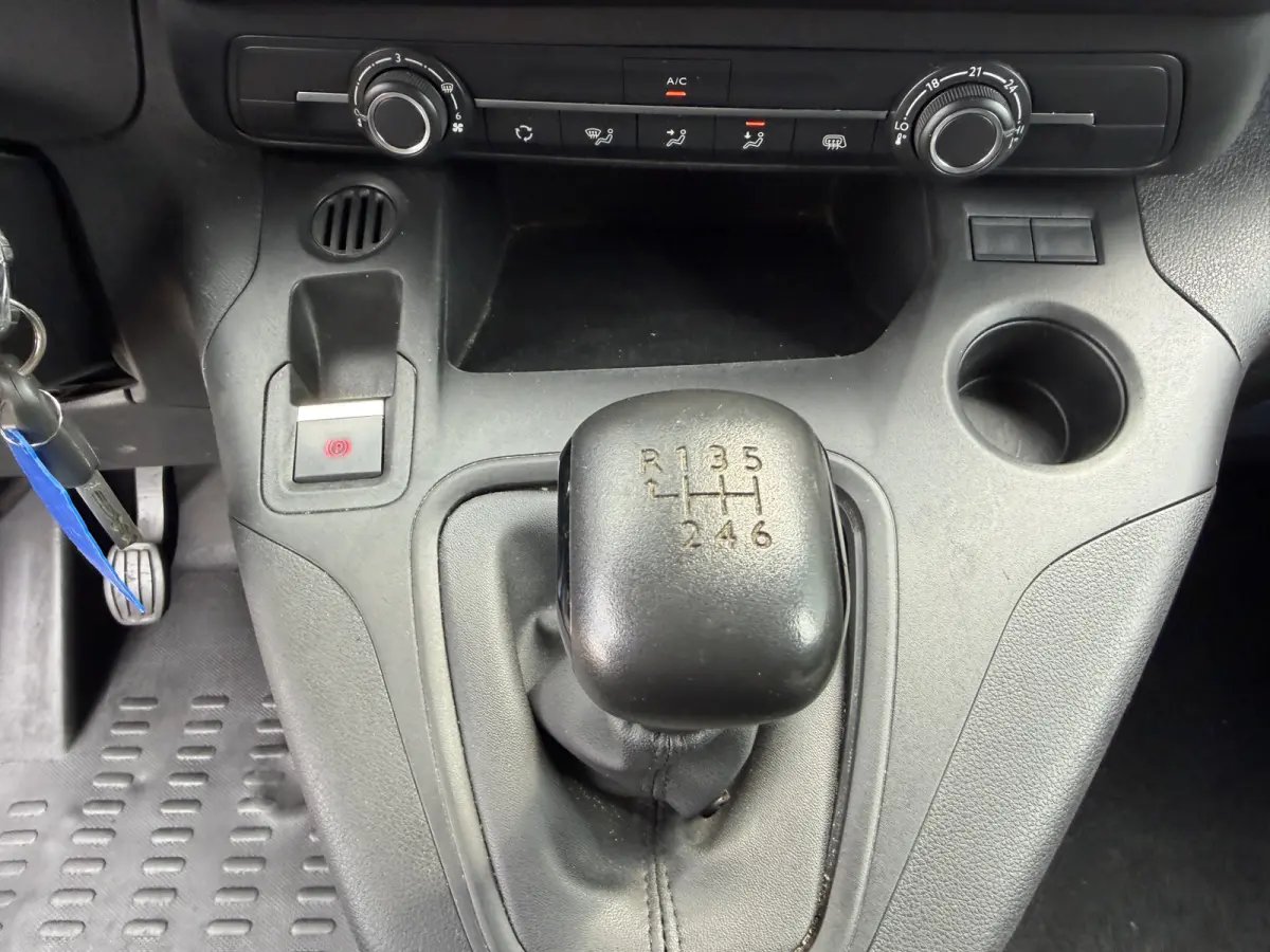 1.2 PureTech Premium Euro 6 CarPlay/navigatie systeem/cruise control
