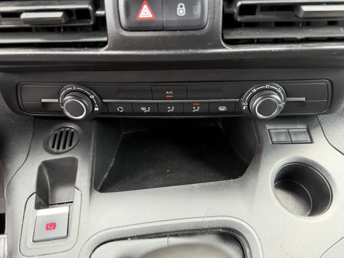 1.2 PureTech Premium Euro 6 CarPlay/navigatie systeem/cruise control