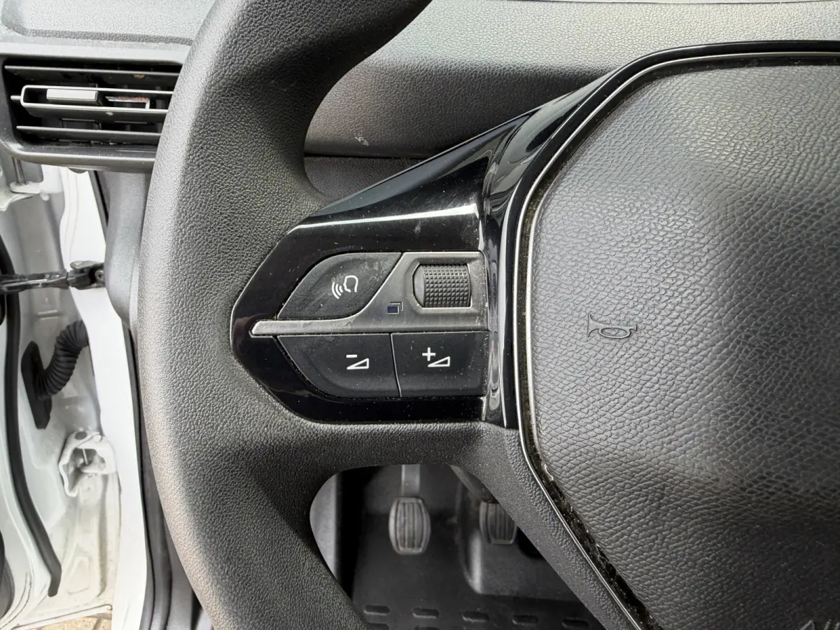 1.2 PureTech Premium Euro 6 CarPlay/navigatie systeem/cruise control