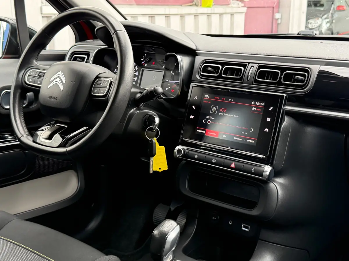 1.2 PureTech Shine|2e Eigenaar|Navi|Camera|Carplay|Climate|Cruise|PDC|DealerOnderhouden|Apk tot 26-01-2027|