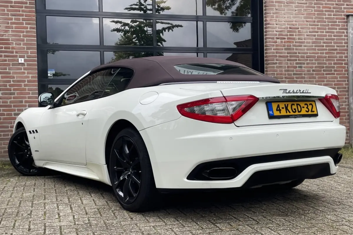 4.7 V8 Sport NL-AUTO Uniek *21.000km* BruinLeder BOSE '13