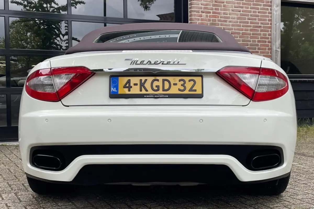 4.7 V8 Sport NL-AUTO Uniek *21.000km* BruinLeder BOSE '13