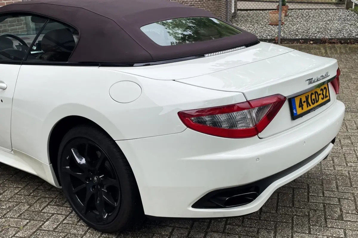 4.7 V8 Sport NL-AUTO Uniek *21.000km* BruinLeder BOSE '13
