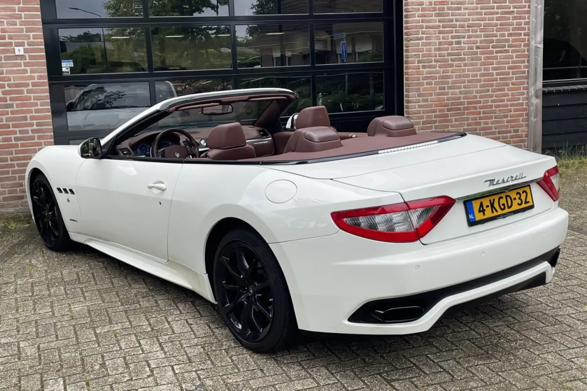 4.7 V8 Sport NL-AUTO Uniek *21.000km* BruinLeder BOSE '13