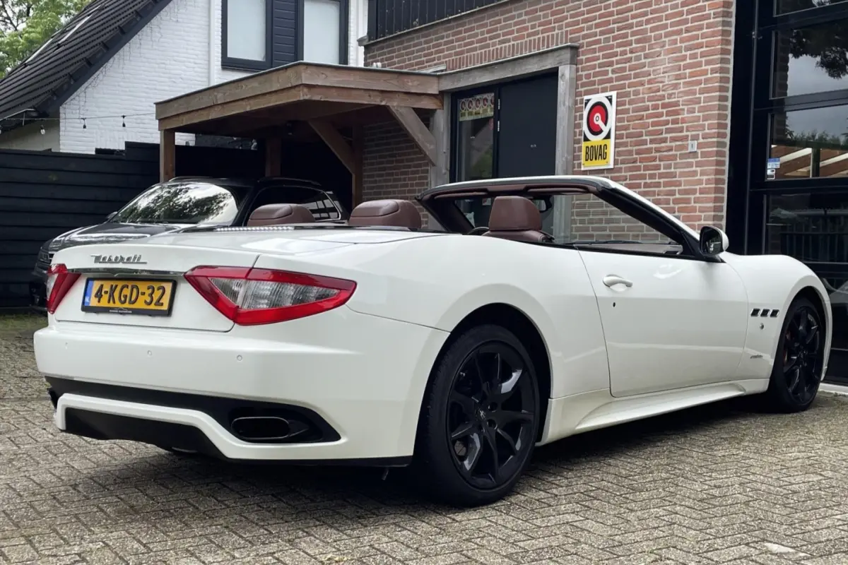 4.7 V8 Sport NL-AUTO Uniek *21.000km* BruinLeder BOSE '13