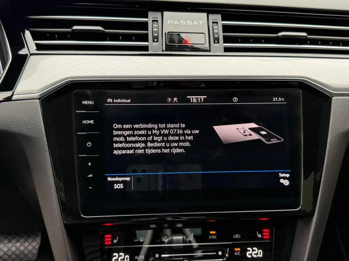 1.4 TSI PHEV GTE Business Automaat | Leren bekleding | Panoramadak | Elektrisch verstelbare voorstoelen | Trekhaak uitklapbaar | Stoelverwarming | Adaptieve cruise control | Achteruitrijcame