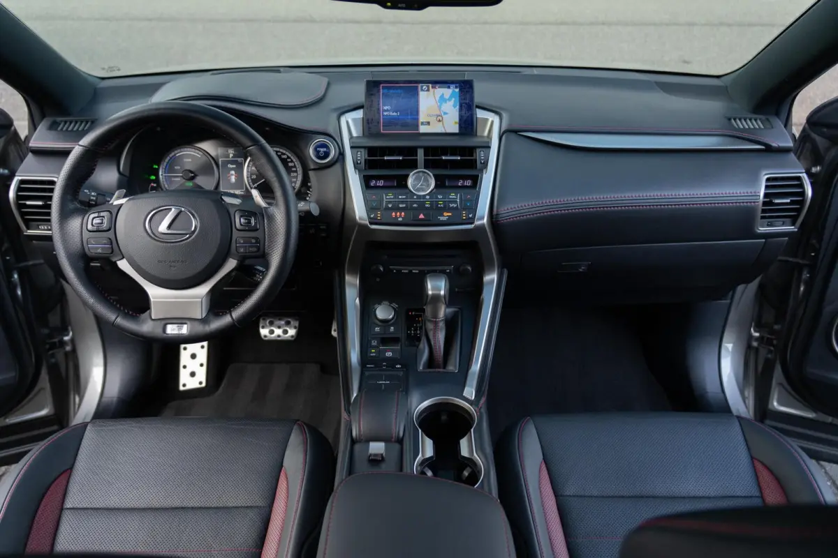 300h AWD F Sport|197PK|Panoramadak|Leder|Head Up|ACC|ISOFIX|LED|2e Eig|BTW Auto|Automaat|Dealer Onderhouden