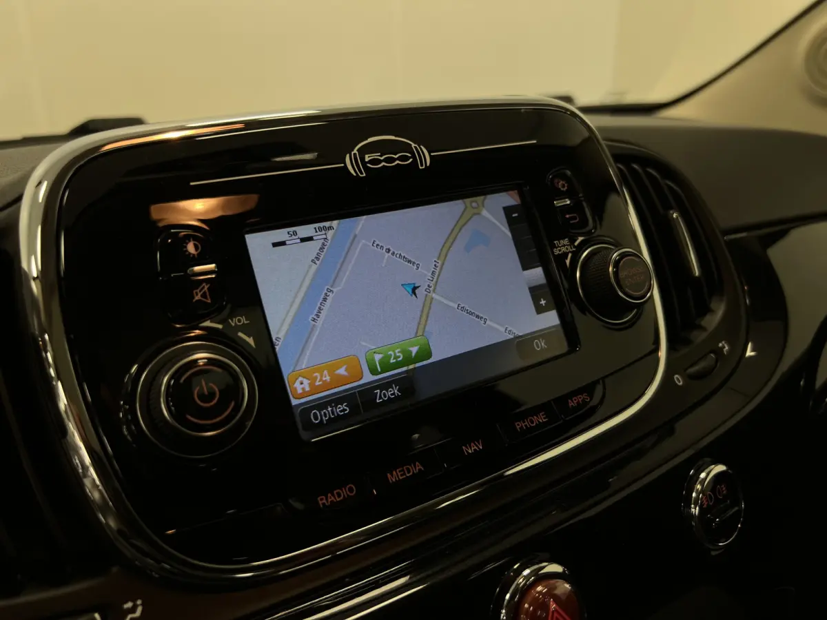 0.9 TwinAir Turbo Lounge / PANODAK / NAVI / AIRCO /