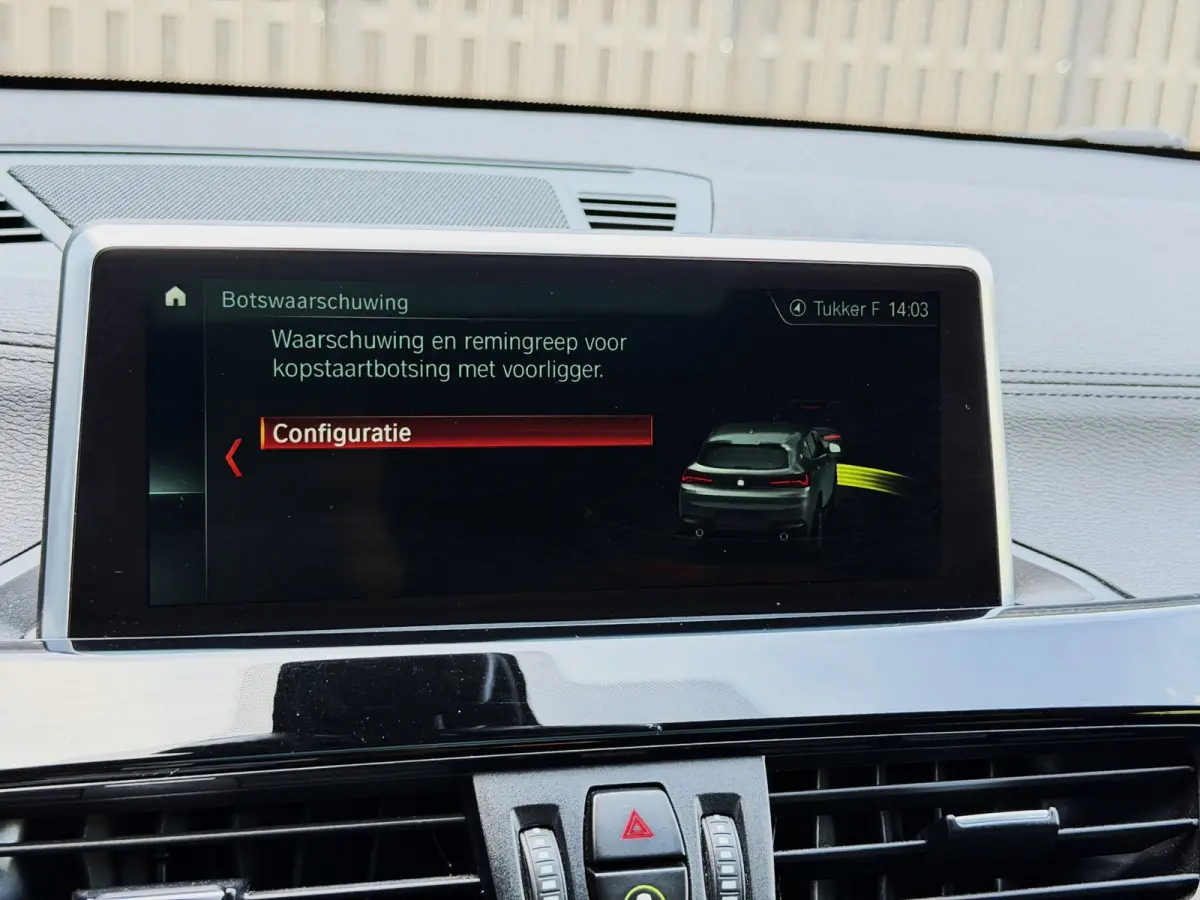 SDrive18i M-Sport Shadowline Pano Headup NL Auto!