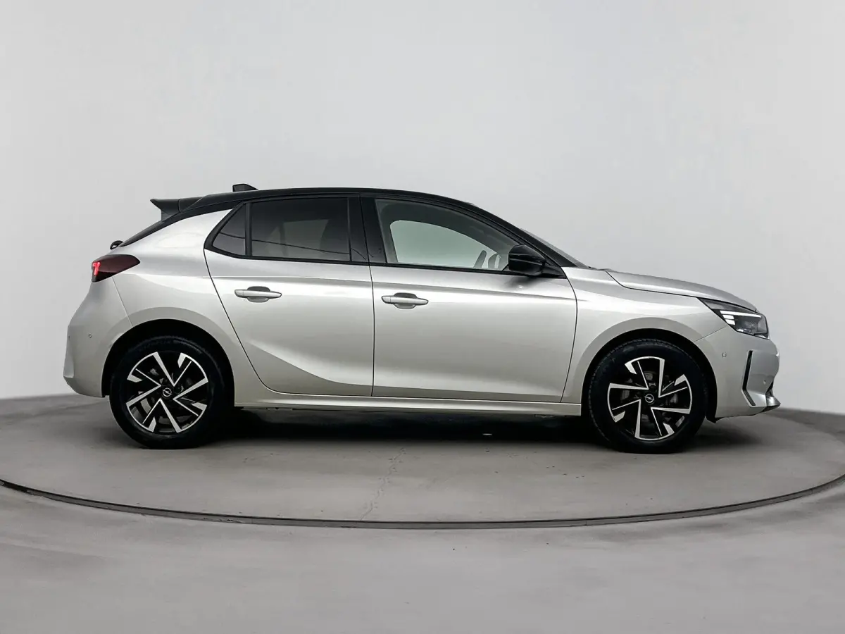 1.2 110pk Hybrid GS | Digitale cockpit | Lichtmetalen velgen | Climate control | Extra getinte ramen achter | Dodehoeksysteem |