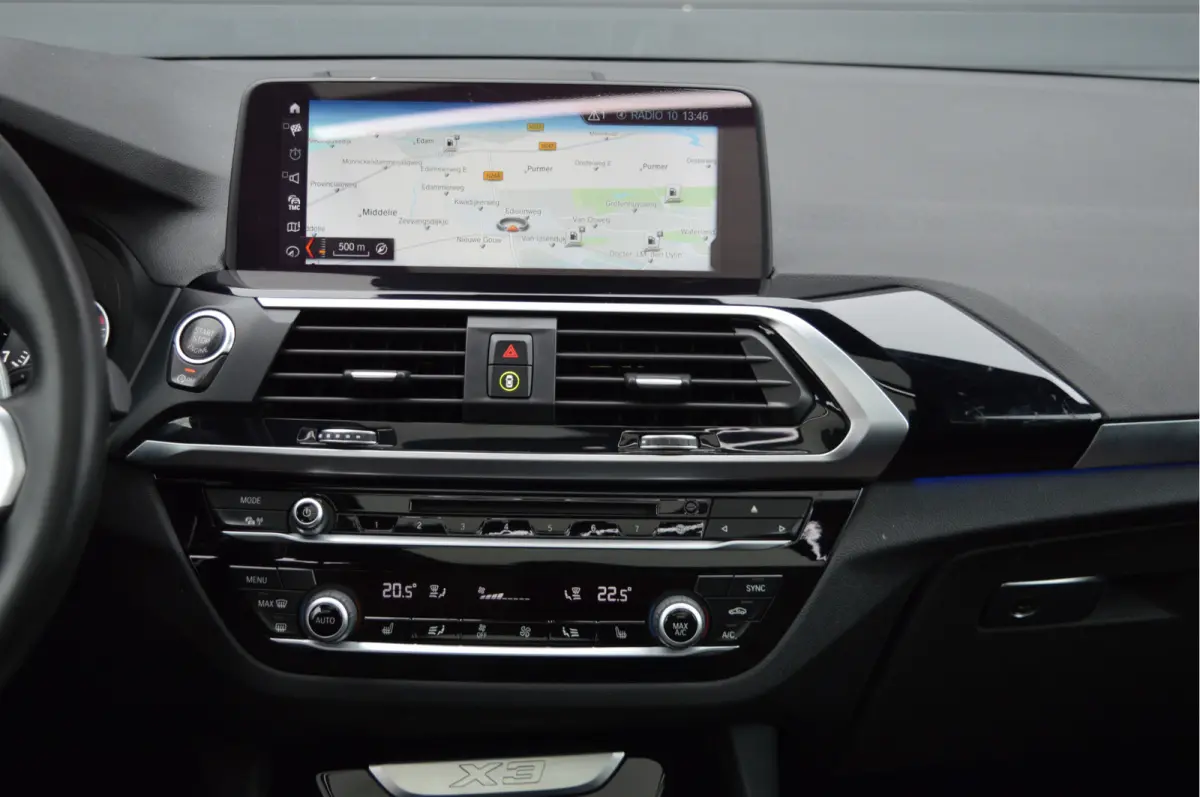 xDrive20i High Executive | M-PAKKET | PANO | TREKHAAK |