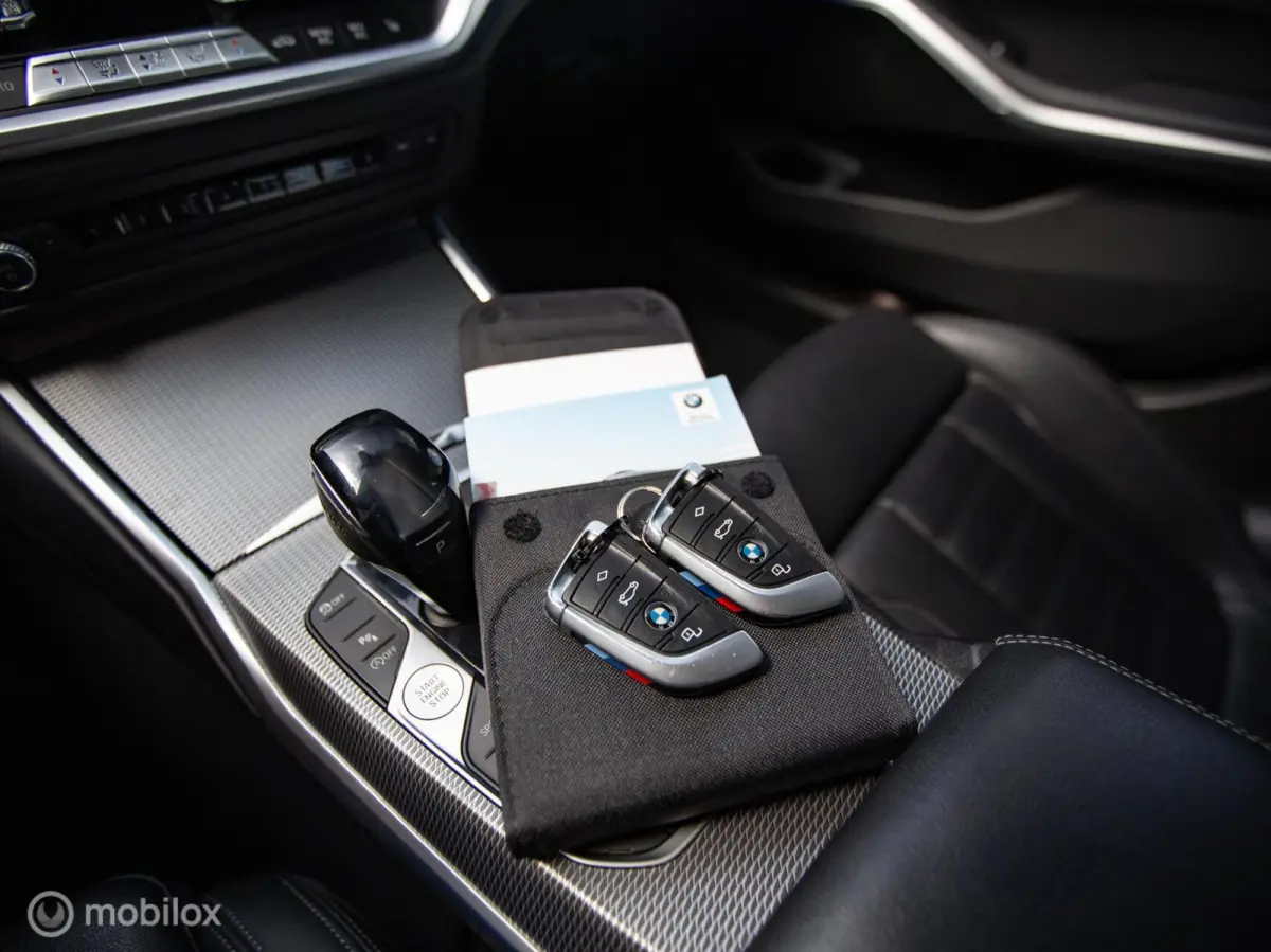 320i High Executive Edition|Org.NL|Autom|Carplay|LED|Camera|