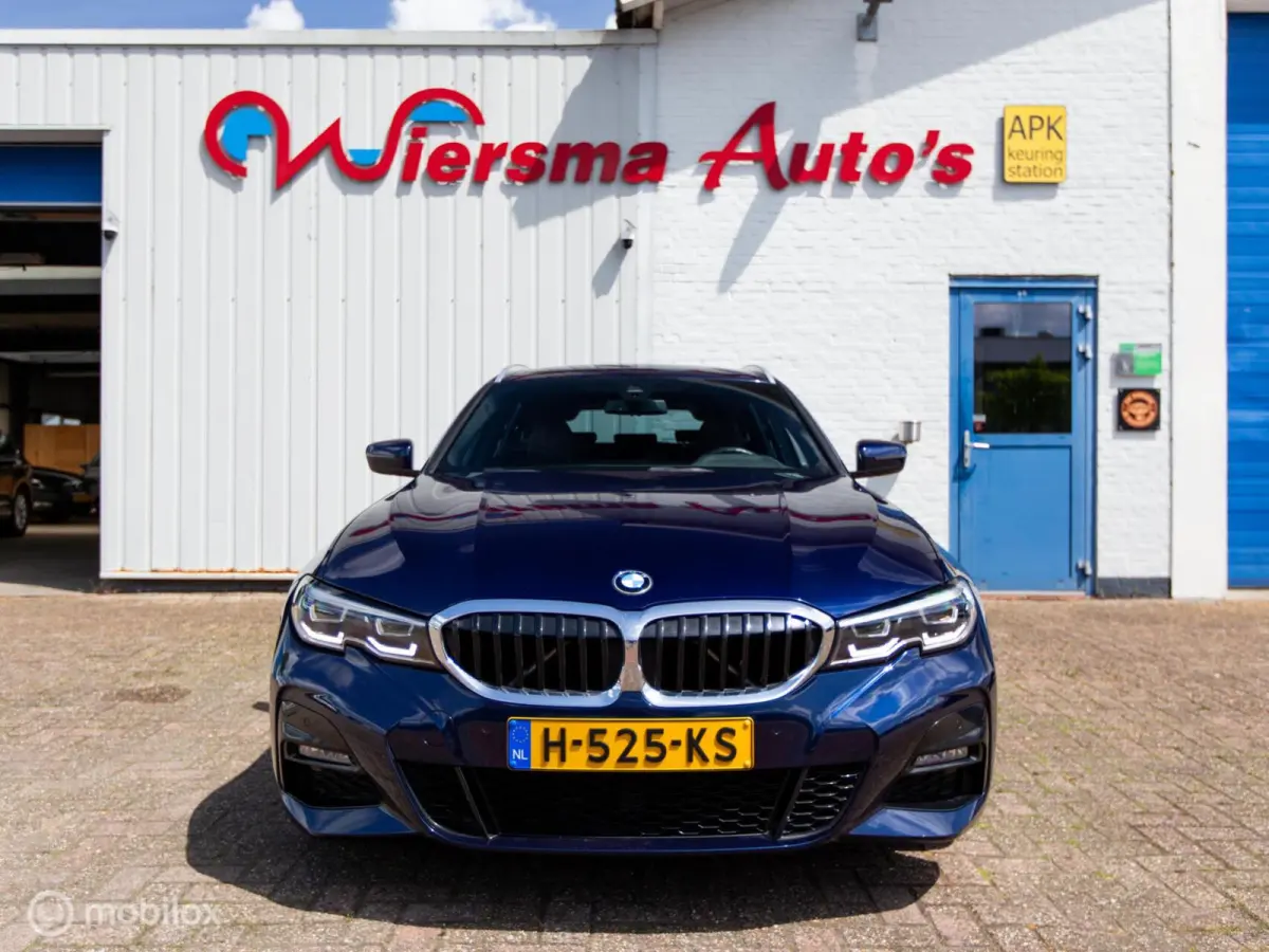 320i High Executive Edition|Org.NL|Autom|Carplay|LED|Camera|