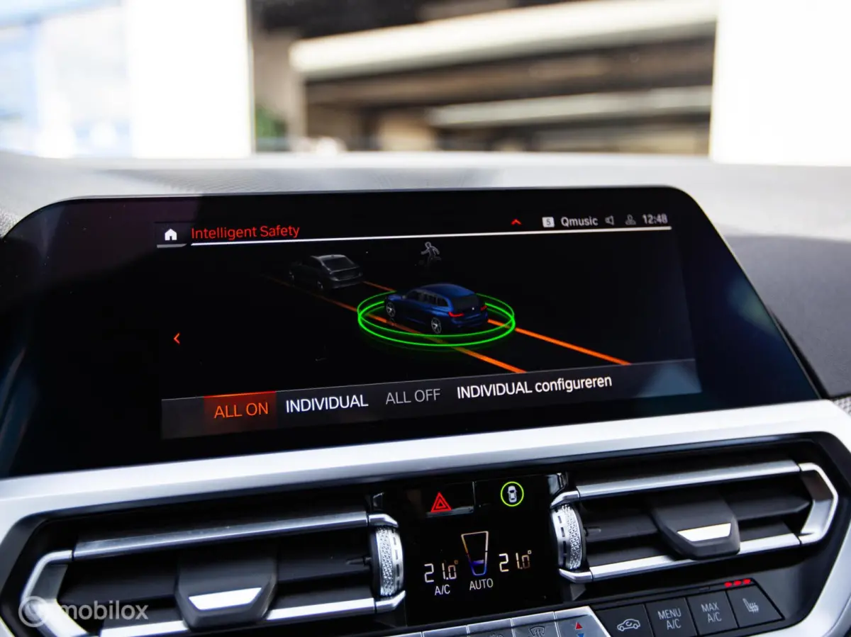 320i High Executive Edition|Org.NL|Autom|Carplay|LED|Camera|