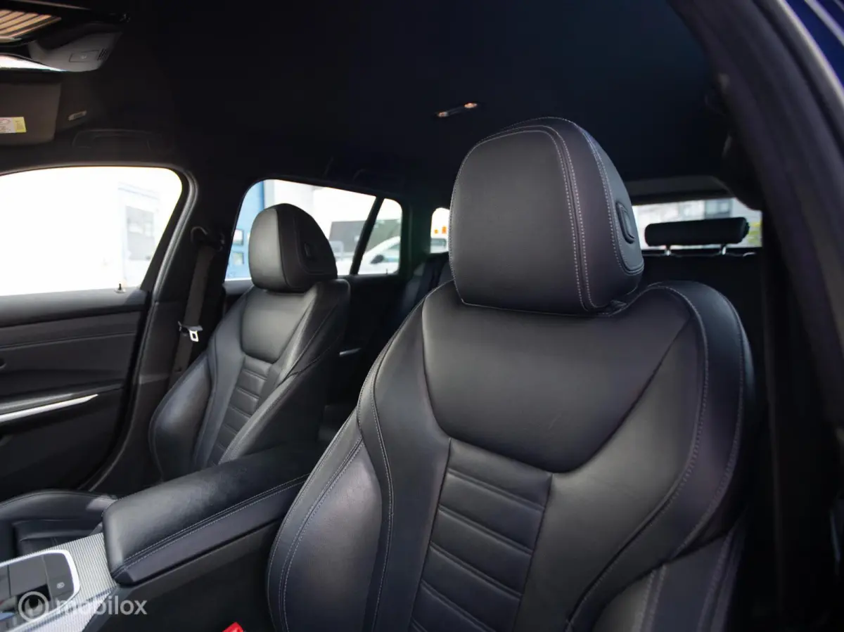 320i High Executive Edition|Org.NL|Autom|Carplay|LED|Camera|