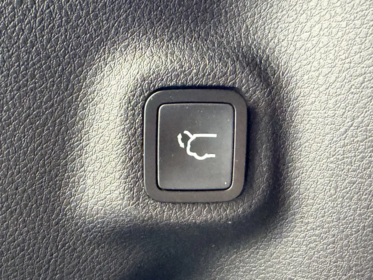 1.5T e-Hybrid Summit (Leder incl verwarming/koeling/geheugen - Elektrische Klep - Adaptieve Cruise Controle - LED - Keyless Entry - 360gr Camera - Navigatie - Apple Carplay)