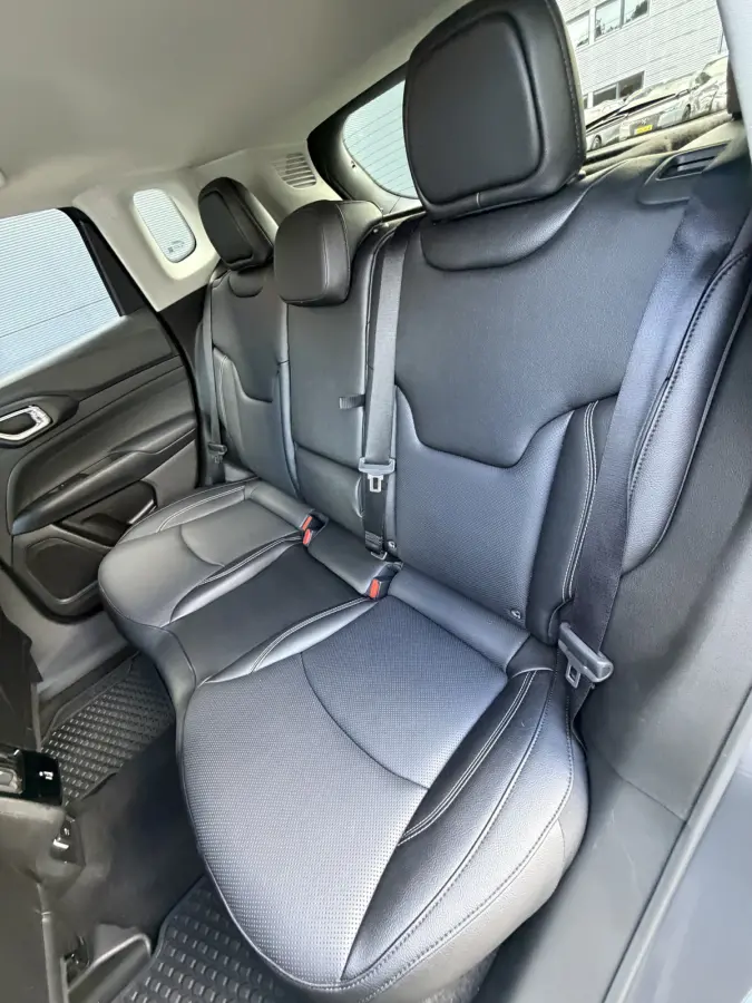 1.5T e-Hybrid Summit (Leder incl verwarming/koeling/geheugen - Elektrische Klep - Adaptieve Cruise Controle - LED - Keyless Entry - 360gr Camera - Navigatie - Apple Carplay)