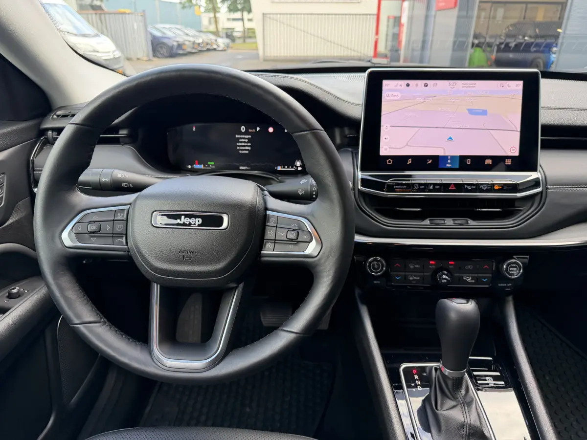 1.5T e-Hybrid Summit (Leder incl verwarming/koeling/geheugen - Elektrische Klep - Adaptieve Cruise Controle - LED - Keyless Entry - 360gr Camera - Navigatie - Apple Carplay)