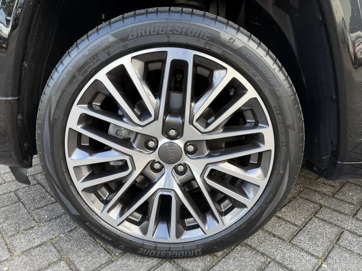 1.5T e-Hybrid Summit (Leder incl verwarming/koeling/geheugen - Elektrische Klep - Adaptieve Cruise Controle - LED - Keyless Entry - 360gr Camera - Navigatie - Apple Carplay)