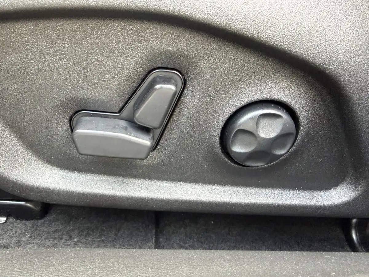 1.5T e-Hybrid Summit (Leder incl verwarming/koeling/geheugen - Elektrische Klep - Adaptieve Cruise Controle - LED - Keyless Entry - 360gr Camera - Navigatie - Apple Carplay)