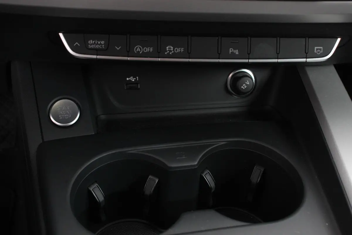 40 TFSI Prestige Plus Automaat Navigatie Apple Carplay/Android Auto Camera Climate Control Virtual Cockpit Led Dab Elektrische bedienbare achterklep Stoel verwarming
