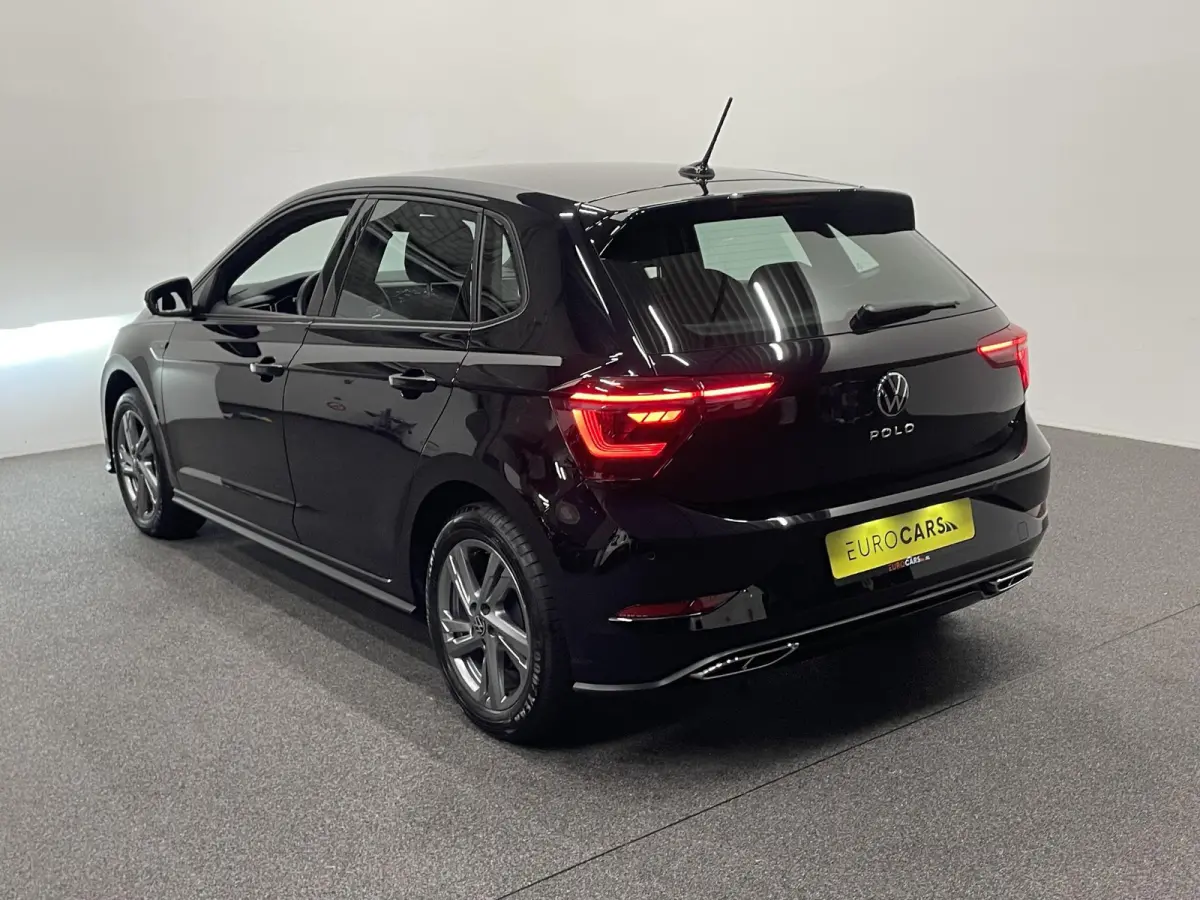 1.0 TSI R-Line DSG Navigatie Apple Carplay/Android Auto Camera Parkeersensoren Adaptive Cruise Control Matrix-LED-koplamp Lichtmetalen velgen Climate Control Getinte ramen