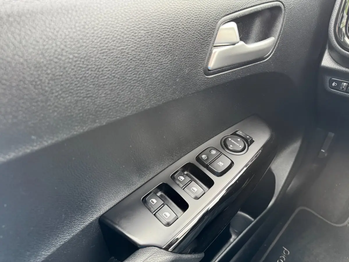 1.0 DPi DynamicLine CARPLAY!!
