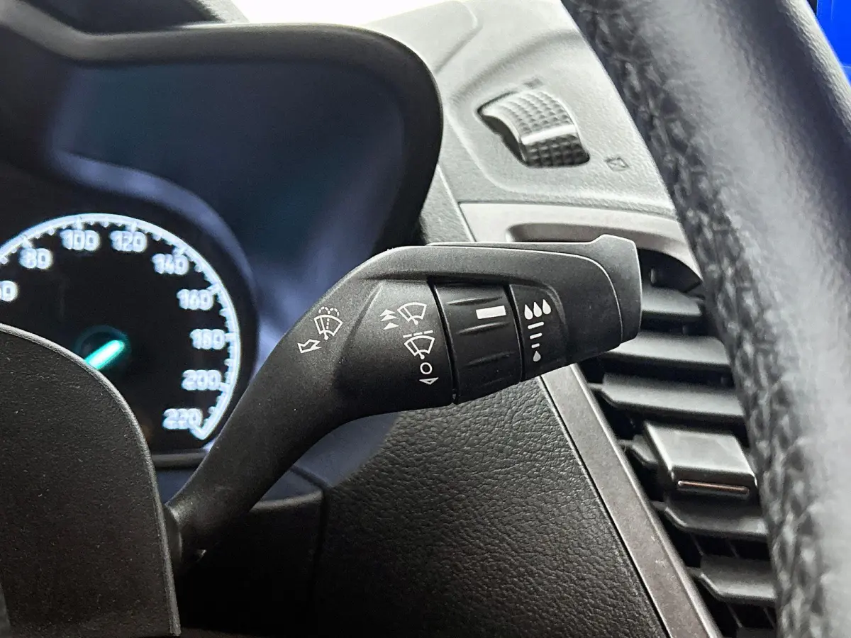 1.5 EcoBlue L2 Trend Navi Airco Parkeersensoren Cruise Control Camera DAB+