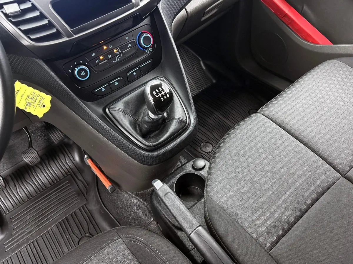 1.5 EcoBlue L2 Trend Navi Airco Parkeersensoren Cruise Control Camera DAB+