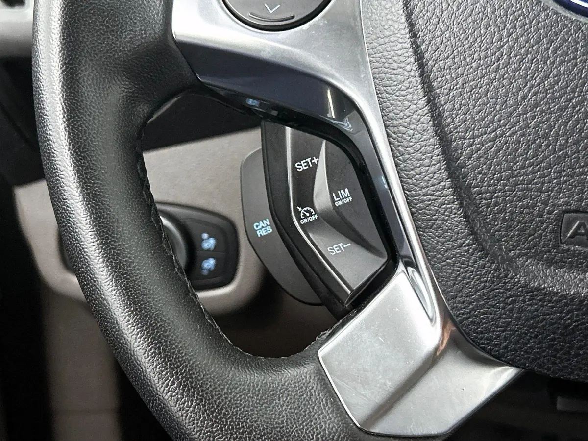 1.5 EcoBlue L2 Trend Navi Airco Parkeersensoren Cruise Control Camera DAB+