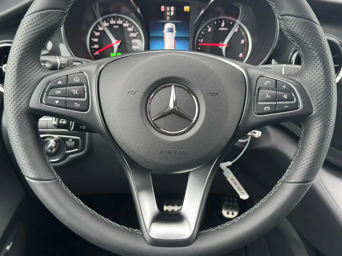 300d L3 Avantgarde AMG 360 Camera Burmester Groot scherm Adaptieve cruise