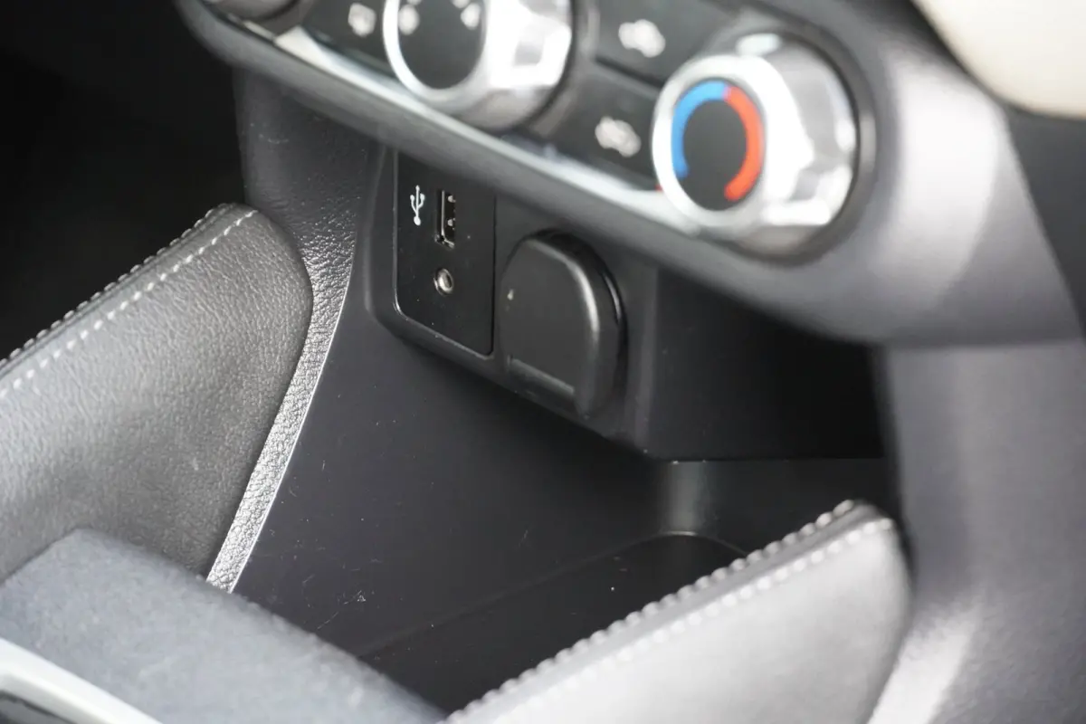 1.0L Acenta 5-deurs NAP Airco/Cruise/Lage KMs!