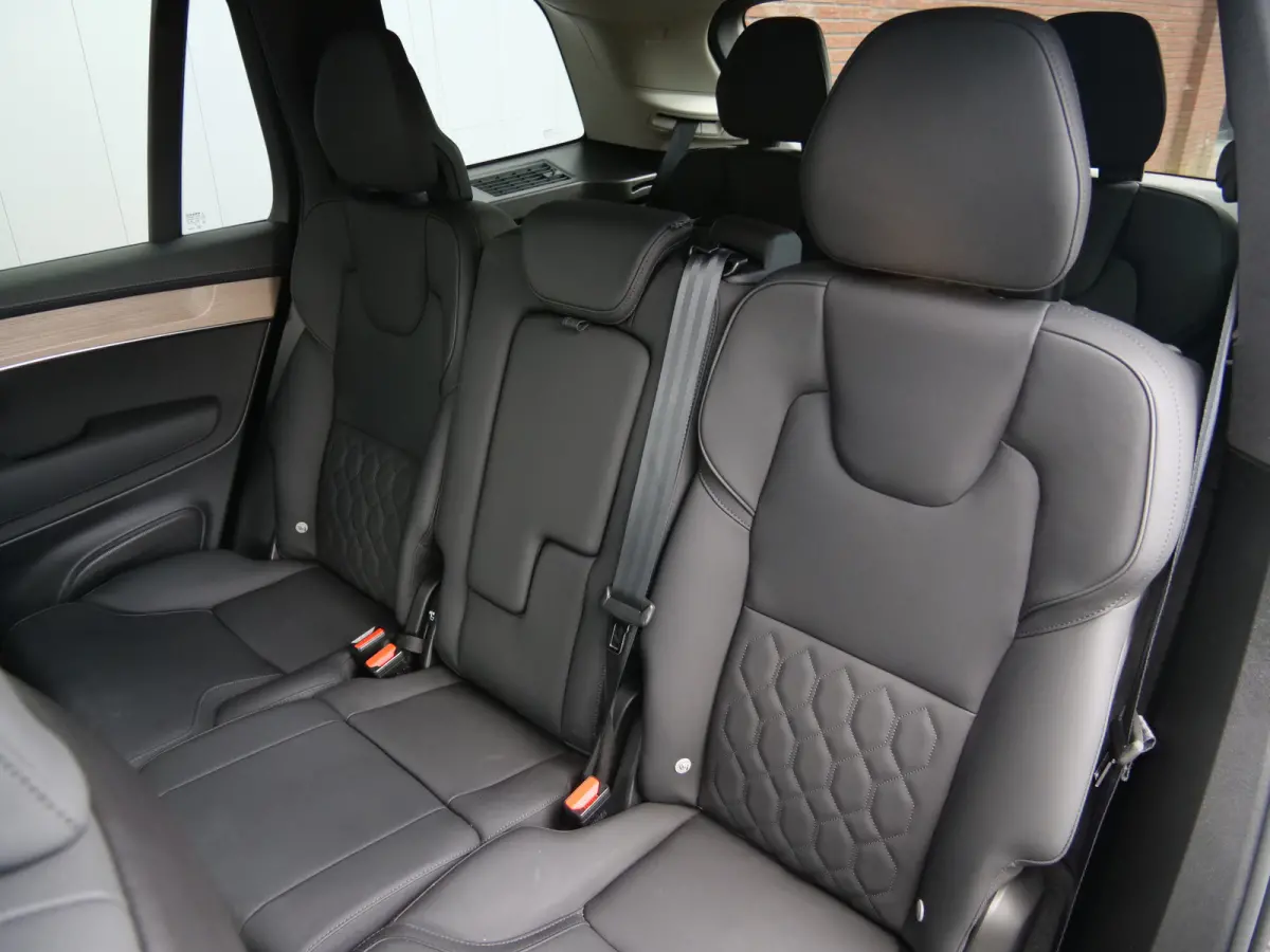 2.0 T8 Plug-in hybrid AWD Plus Dark 455 Pk Automaat Navi / DAB / Camera's / Leer / 7 persoons